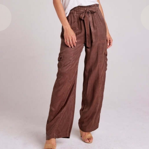 Bella Dahl Pants - Bella Dahl Echo High Waisted Seam Pant Cargo Wide Leg Paradise Brown Size Large